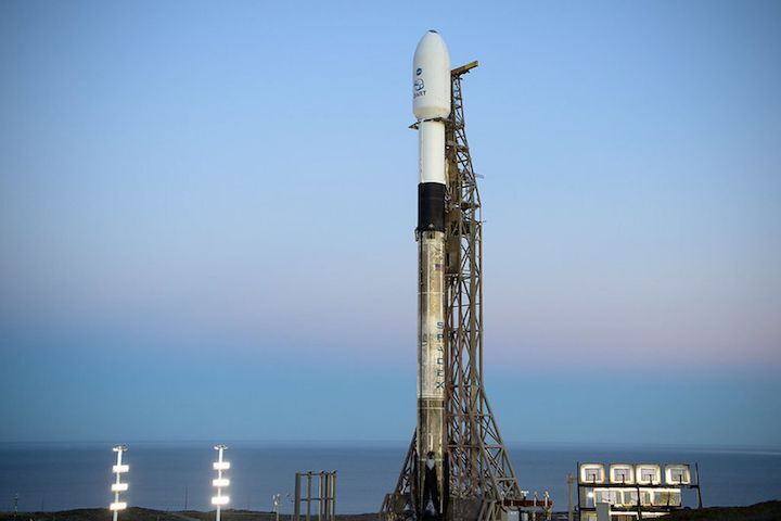 051122-spacex-falcon-dart-starlink-cont-2400-1600-80-s-c1