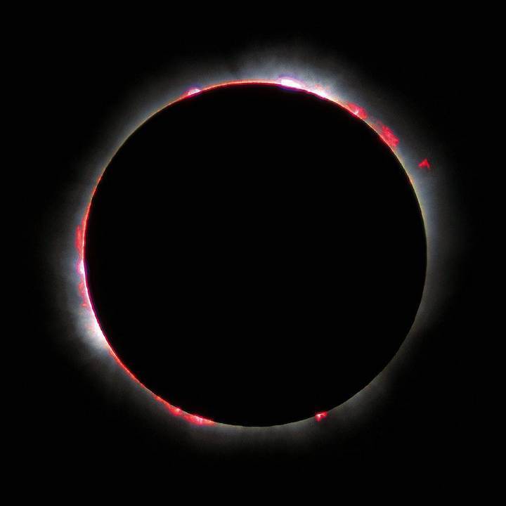 1200px-solar-eclips-1999-5