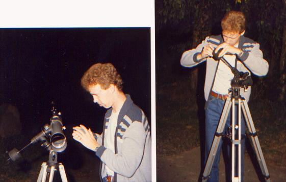 1986-08-aca-Jochen beim justieren des Teleskopes