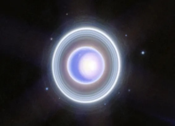 2-webb-stsci-01hhfp5g5bxsc5m7dx6dg9yxmb