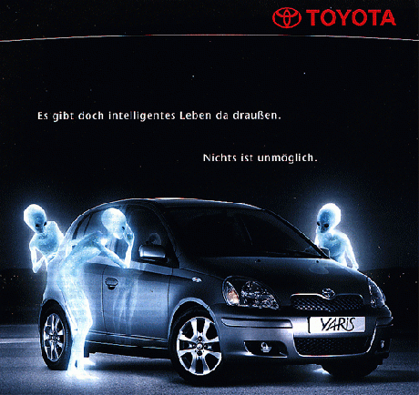 2003-10-t-Toyota-Alien-Werbung