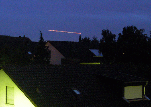 2007-06-ecch-Jet im Landeanflug-5  (Aufgenommen mit Digitalkamera im Nachtmodus