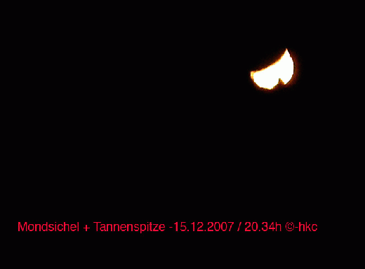 2007-12-cbc-Mondsichel mit Tannenspitze - Odenwald