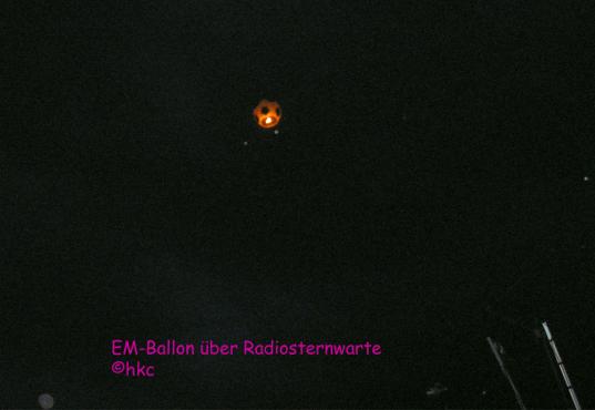 2008-06-cb-SAT-1-TV-Beitrag zu Skylaternen -  Noch mehr Aufnahmen zu MHBu00b4s und Skylaternen im Ordner Miniheiu00dfluftballons