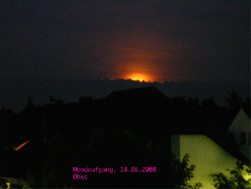 2008-06-fse-Mondaufgang hinter Wolkenbank - Mannheim