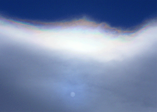 2009-02-0676-t-Irisierende Wolke + Sonne