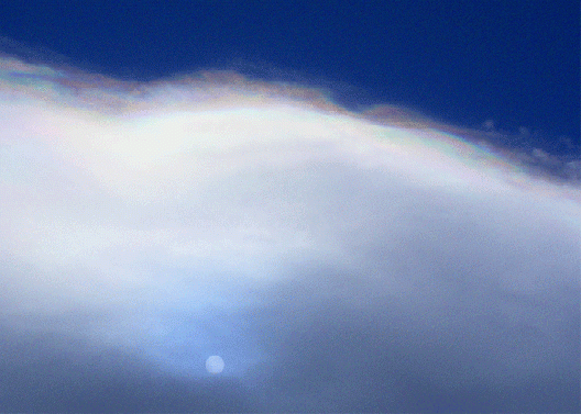2009-02-0679-t-Irisierende Wolke + Sonne