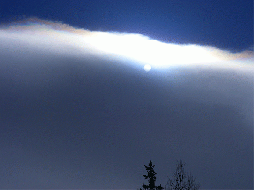 2009-02-0681-Irisierende Wolke + Sonne