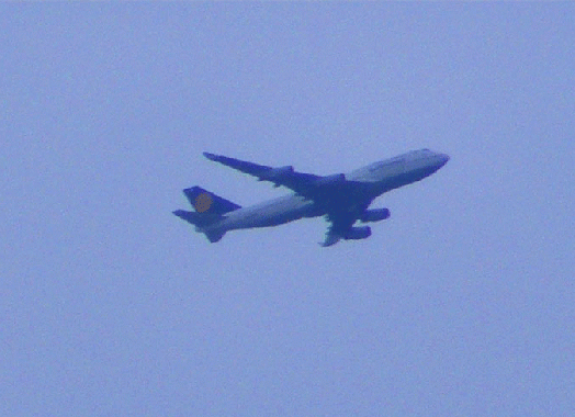 2009-02-ba-LH-B-747-Überflieger