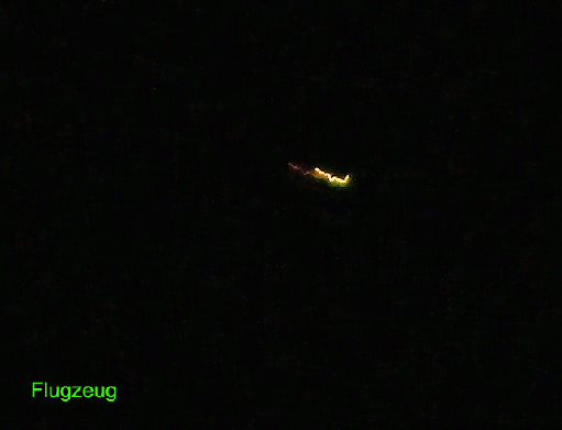 2009-02-chia-Flugzeug-Spur am Nachthimmel
