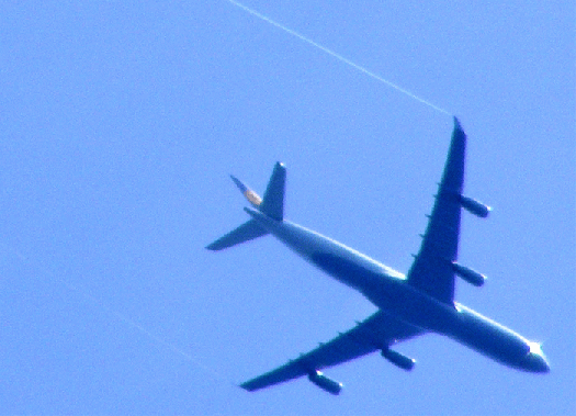 2009-05-cgca-Überflieger lässt Treibstoff vor Landung ab - Odenwald