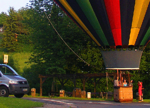 2009-05-eram-Heiu00dfluftballon-Landung