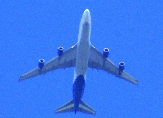 2009-06-bqda-B-747-Überflieger