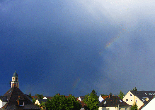 2009-06-byan-Regenbogen-Effekt durch Hagelschauer