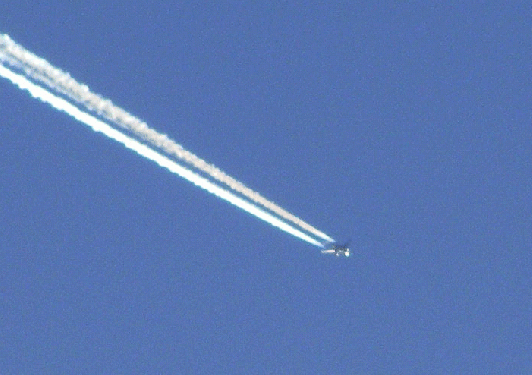 2009-06-da-Überflieger