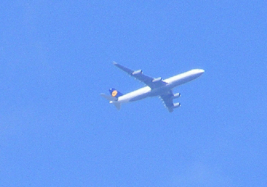 2009-07-fnaa-LH-Überflieger