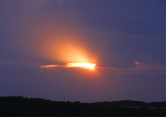 2009-08-ffde-Sonnenstrahleneffekt bei Sonnenuntergang