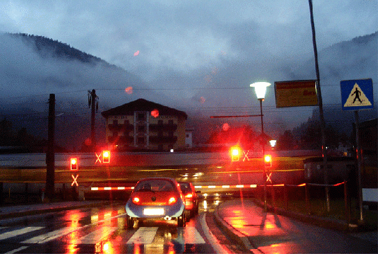 2009-10-dpa-Bahnu00fcbergang - Tirol