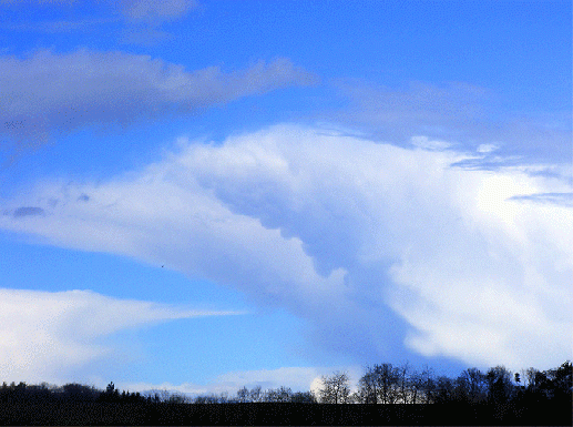 2010-04-cbg-Wolken u00fcber Odenwald