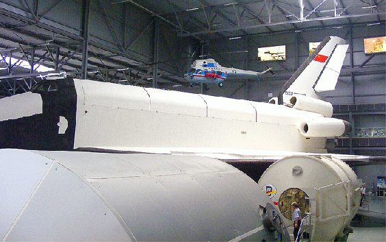 2010-05-kja-Buran und Spacelab-Simulation-Modul - TMS