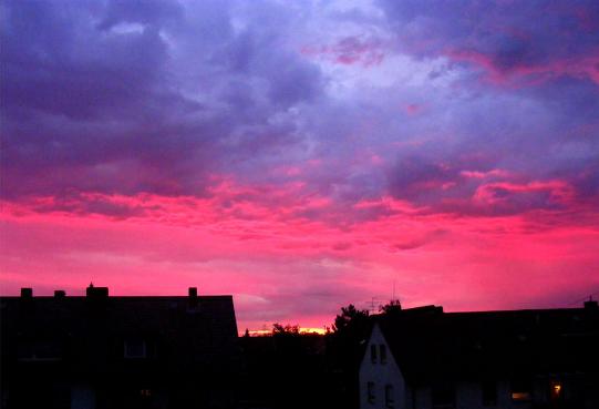 2010-07-f-Wenn der Himmel scheinbar brennt - Sonnenuntergang nach heftigem Sommergewitter