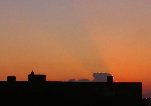 2010-07-ja-Sonnenuntergang-Wolkenschatten-Effekt