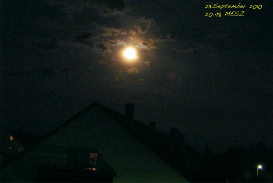 2010-09-fej-Jupiter+Mond