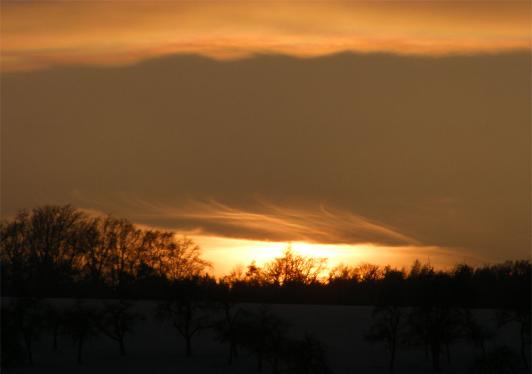 2010-12-dmqle-Irisierende Wolken