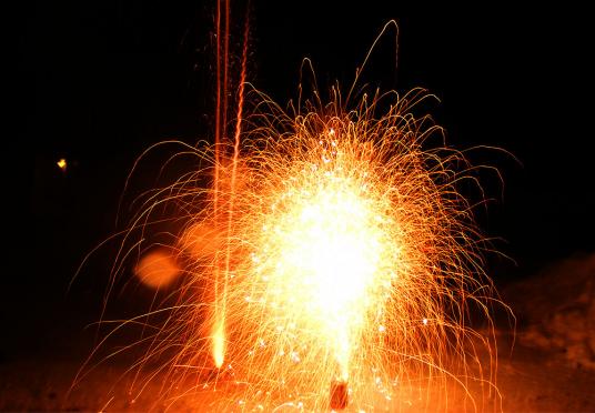 2010-12-dps-Vesuv-Feuerwerk