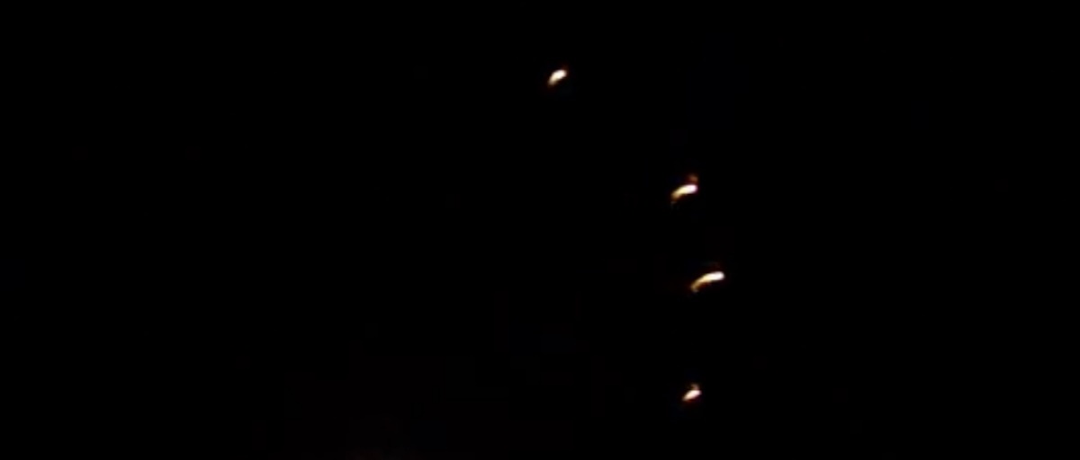 2010-golden-knights-parachute-demo-team-aa