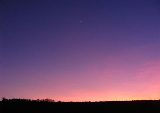 2011-02-bha-Sonnenuntergang und Mondsichel