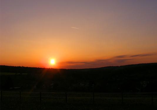 2011-05-am-Sonnenuntergang - Odenwald
