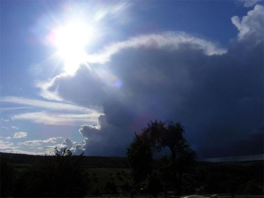 2011-08-bgc-Gewitterwolken u00fcber Odenwald