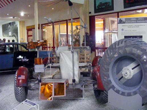 2011-08-bncub-Mond-Auto-Technik-Museum Sinsheim