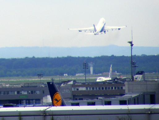 2011-08-bsea-UNITED bei Abflug - Frankfurter Flughafen