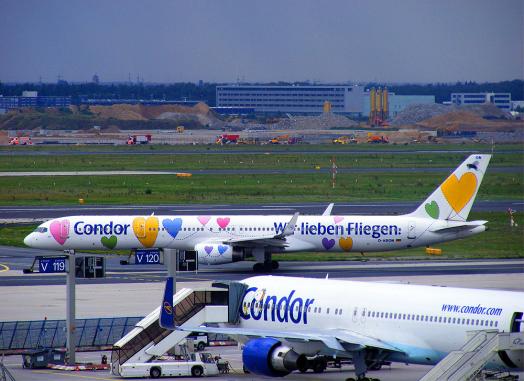 2011-08-btla-Condor - Frankfurter Flughafen