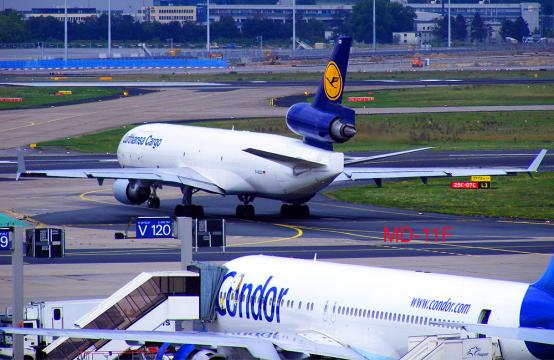 2011-08-buia-Lufthansa Cargo - Flughafen Frankfurt