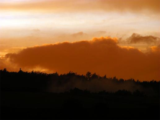 2011-09-cpbh-Sonnenuntergang und Nebelbank - Odenwald