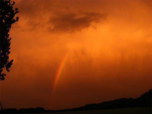 2011-09-crma-Regenbogen bei Sonnenuntergang und Gewitterwolke u00fcber Odenwald
