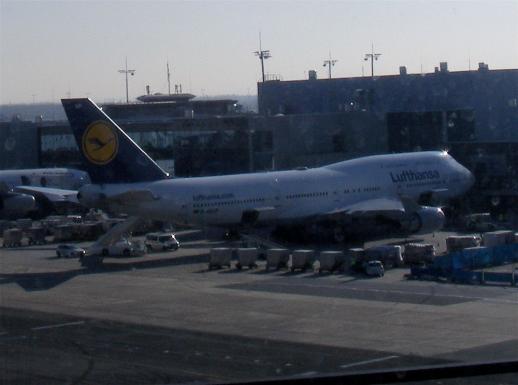 2011-11-aed-Lufthans-Boeing-B-747-400 - Flughafen Frankfurt