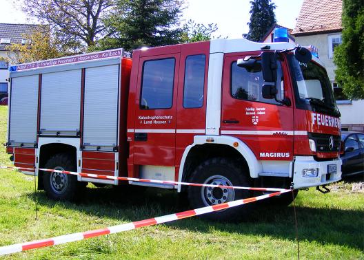 2012-05-edat-Feuerwehr - Mercedes