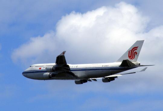 2012-05-ghta-AIR CHINA - Boeing-B-747
