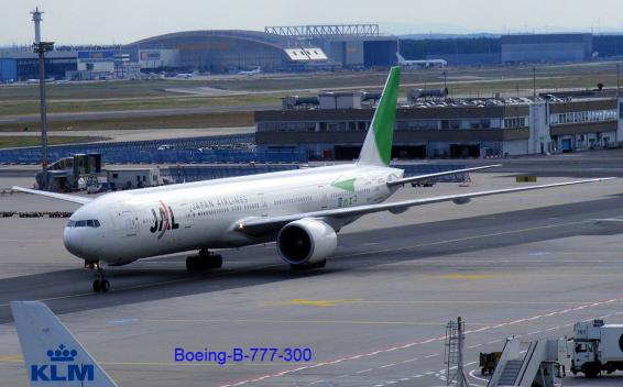 2012-05-ghv-JAL -Boeing-B-777-300