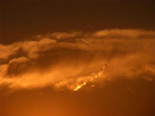 2012-08-bga-Kondenseffekt bei Sonnenuntergang