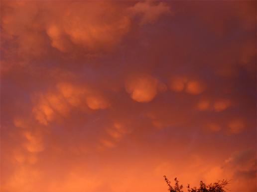 2012-08-bncj-Gewitter-Wolken