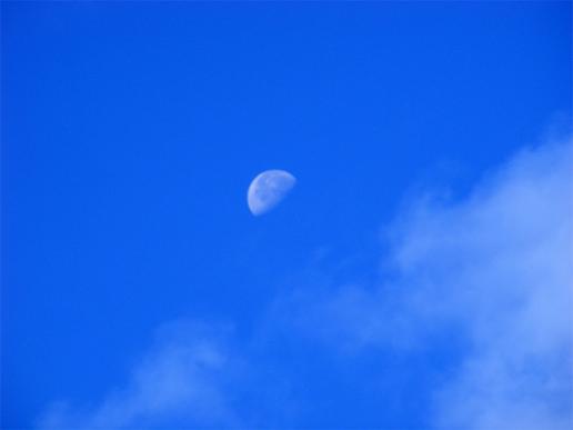 2012-08-boca-Mond am Tageshimmel