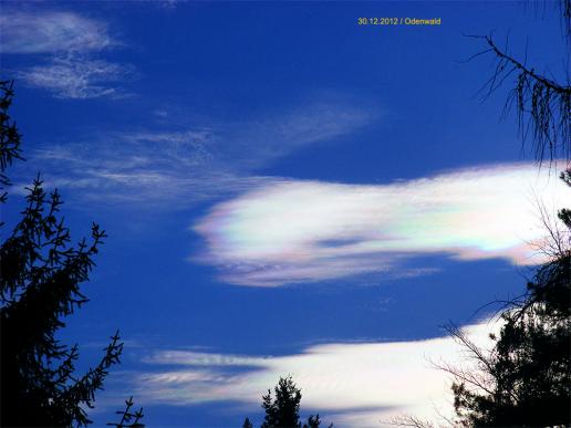 2012-12-dd-Irisierende Wolken - Odenwald