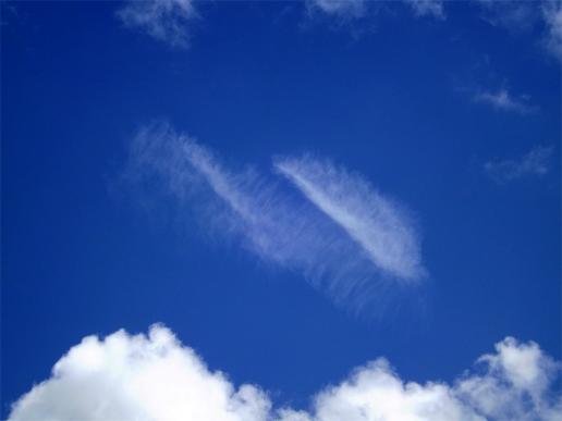 2013-05-efb-Feder-Wolken