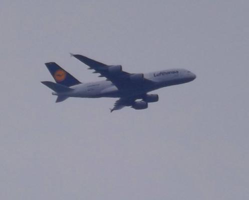 2013-06-aef-Lufthansa-A-380-u00dcberflieger