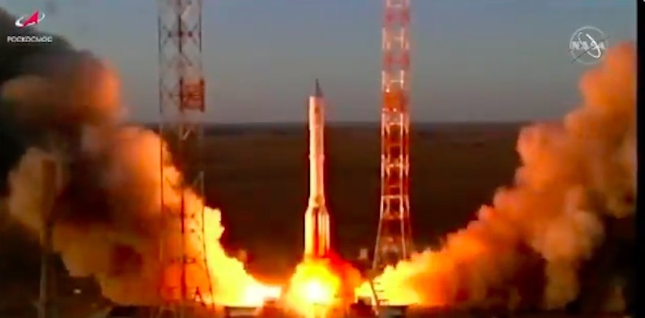2021-07-21-nauka-launch-aa